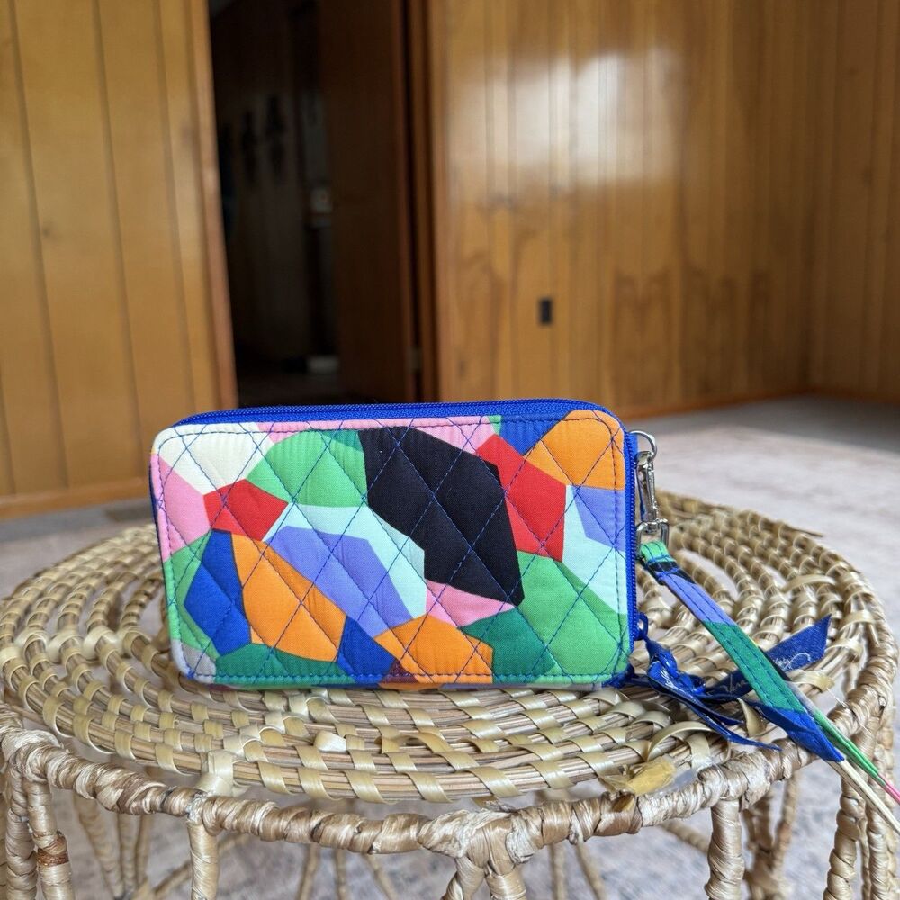 Vera Bradley All In One Crossbody Wristlet Wallet Pop Art Pattern Colorful - Picture 3 of 10
